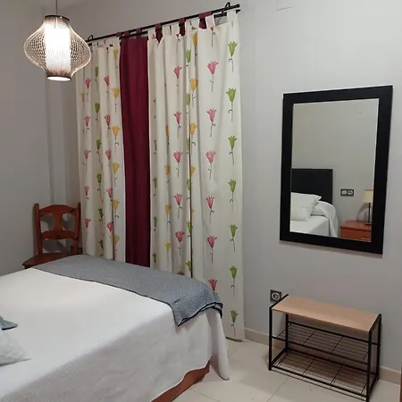 Apartamentos Turisticos Las Cinco Joyas Linares  Exterior foto
